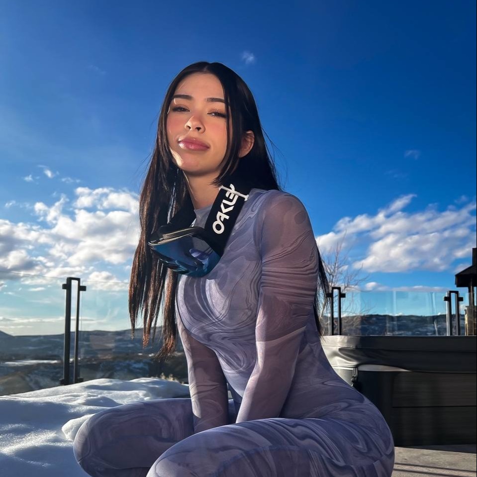 Aishah Sofey official Linktree profile portrait